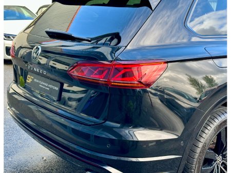 2023 Volkswagen Touareg - thumbnail 21