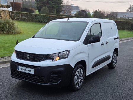 2023 Peugeot Partner  €16,950