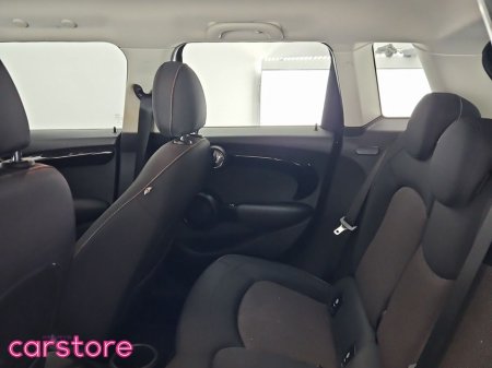 2015 MINI Hatch ONE 1.2 5 DR €11,880 thumbnail