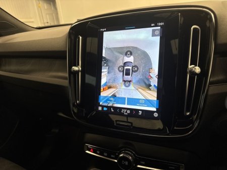 2023 Volvo XC40 - thumbnail 22