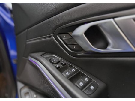 2021 BMW 3 Series - thumbnail 15