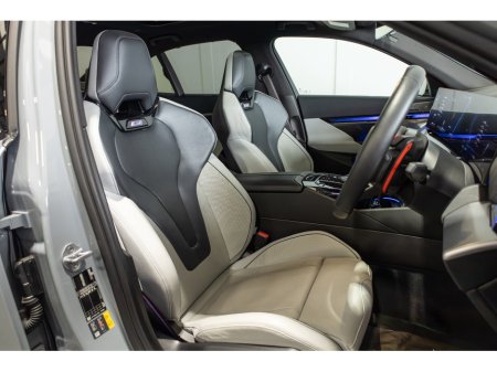 2025 BMW M5  €129,950 thumbnail