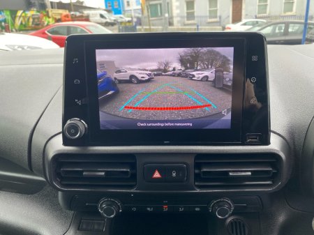 2023 Toyota Proace - thumbnail 17