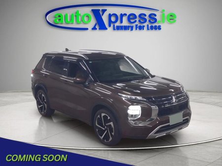 2022 Mitsubishi Outlander - thumbnail 1