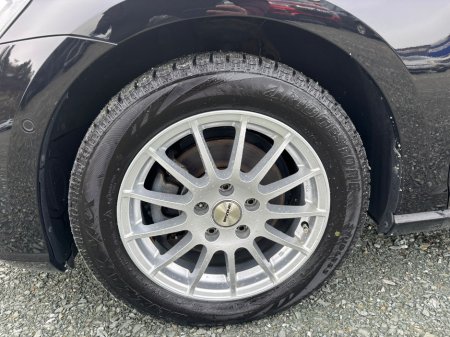 2020 Volkswagen Golf  €17,950 thumbnail