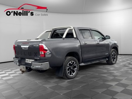 2018 Toyota Hilux - thumbnail 3