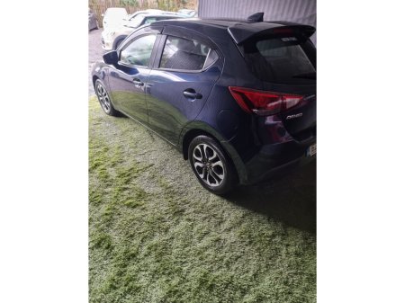 2016 Mazda Demio - thumbnail 4