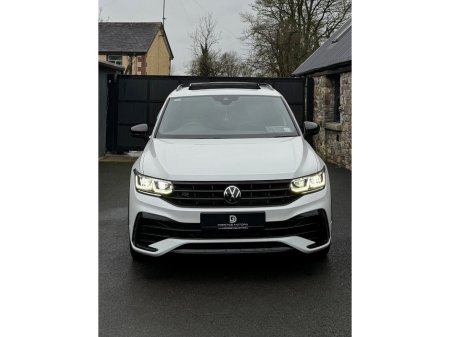 2023 Volkswagen Tiguan 2.0 TDI 150HP R-Line DSG 27.5% €49,995 thumbnail