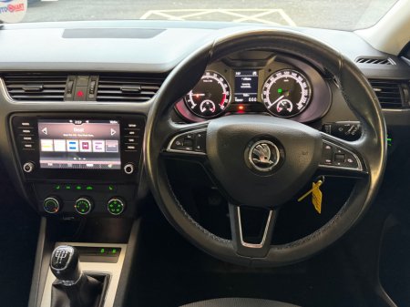 2019 Skoda Octavia - thumbnail 9