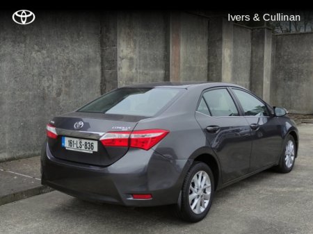 2016 Toyota Corolla COROLLA 1.4 D-4D LUNA €12,900