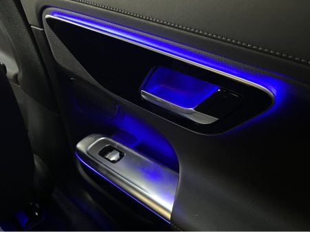 2027 Mercedes-Benz C Class - thumbnail 18