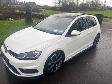 2017 Volkswagen Golf 2.0 TDI R-LINE EDITION 3DR WITH S/R €12,995 thumbnail