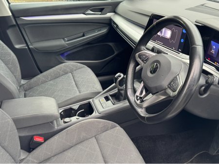 2021 Volkswagen Golf 1.0 Life Low Miles €21,900 thumbnail