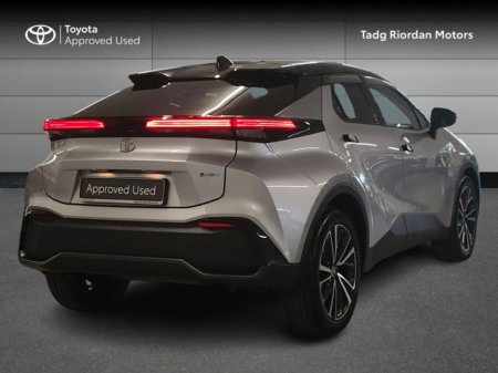 2024 Toyota C-HR HYBRID SOL €39,950