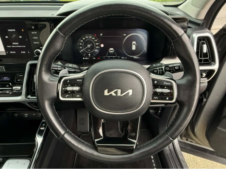 2023 Kia Sorento - thumbnail 14