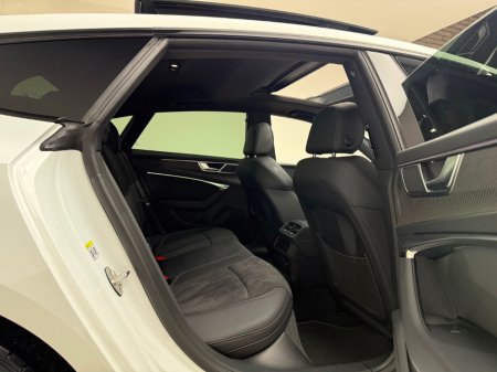 2025 Audi A7 50 TFSI E S LINE BLK ED QUATTRO *PAN ROOF* €79,990 thumbnail