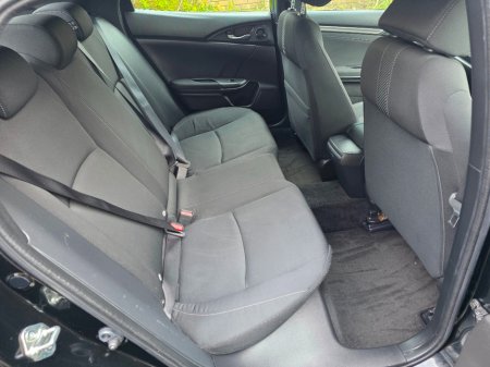 2019 Honda Civic - thumbnail 9