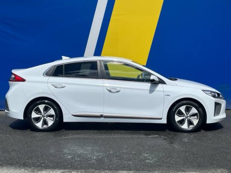2019 Hyundai Ioniq EV AUTO // HEATED SEATS // SATELLITE NAVIGATION // ADAPTIVE CRUISE CONTROL €11,900