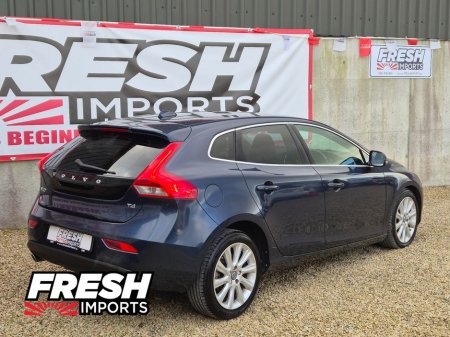 2015 Volvo V40 - thumbnail 3