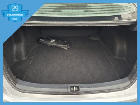 2022 Toyota Corolla LUNA 4DR AUTO HYBRID €20,500 thumbnail