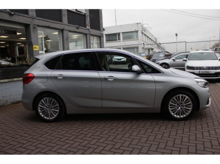 2016 BMW 2 Series Active Tourer - view 3