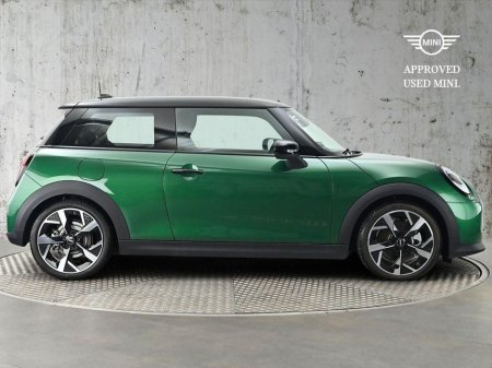 2024 MINI Hatch Cooper C 3 Door €34,900 thumbnail
