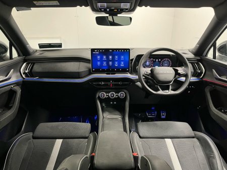 2025 Skoda Kodiaq Sportline IV 1.5TSi PHEV 204BHP - Reversing Camera - Climate Control - Sat Nav - Heated Seats - Keyless Start - Apple CarPlay/Android Auto €53,950 thumbnail