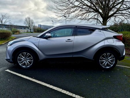 2021 Toyota C-HR 1.8 HYBRID SOL €23,999 thumbnail