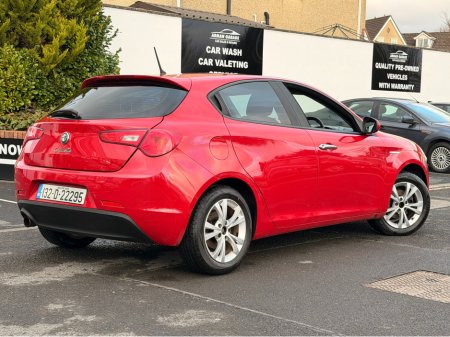2013 Alfa Romeo Giulietta 1.4 TURISMO TB 5DR €4,950 thumbnail