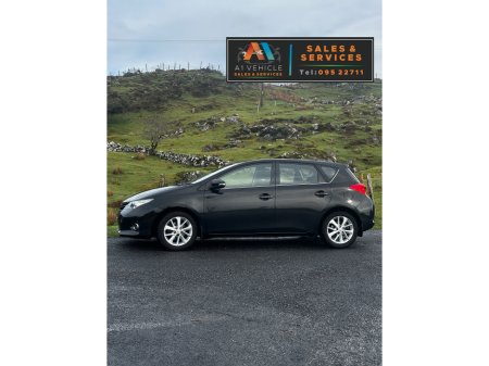 2015 Toyota Auris - thumbnail 11