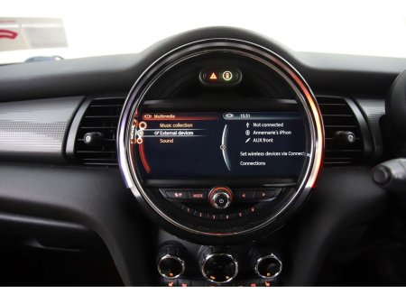 2017 MINI Hatch 1.5 COOPER AUTO 5DR *BI-TONE ROOF*UPGRADED 17" ALLOY WHEELS* €16,490 thumbnail