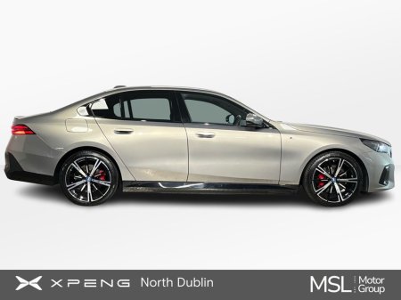 2024 BMW 5 Series - thumbnail 5