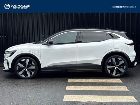 2023 Renault Megane E-Tech EV60 220hp Techno €24,950 thumbnail