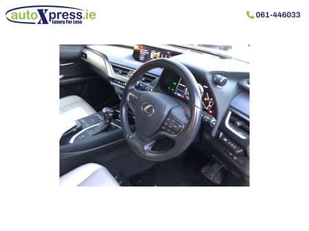 2019 Lexus UX 250 H VERSION L , Reversing camera, Low mileage thumbnail