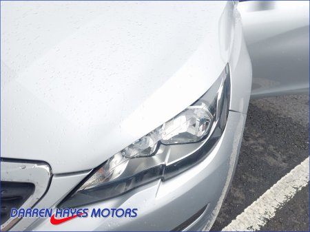 2017 Peugeot 308 - thumbnail 21