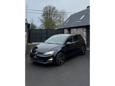 2014 Volkswagen Golf  €13,995 thumbnail