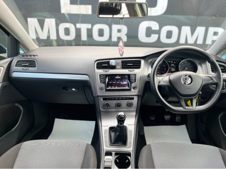 2013 Volkswagen Golf - thumbnail 8