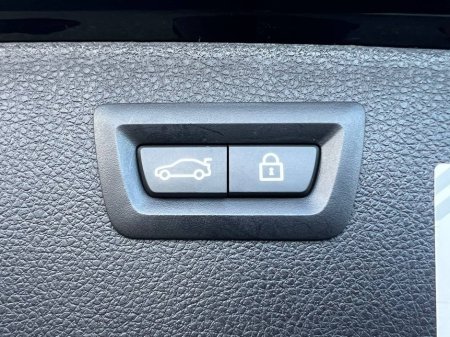 2019 BMW 3 Series 320d M-SPORT COMPETITION TOURING // SHADOW EDITION // NEW 20" M3 COMP ALLOYS // FULL SERVICE HISTORY €26,900 thumbnail