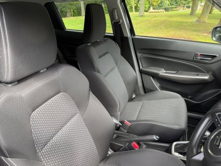 2019 Suzuki Swift - thumbnail 19