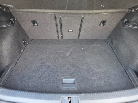 2016 Volkswagen Golf - thumbnail 13