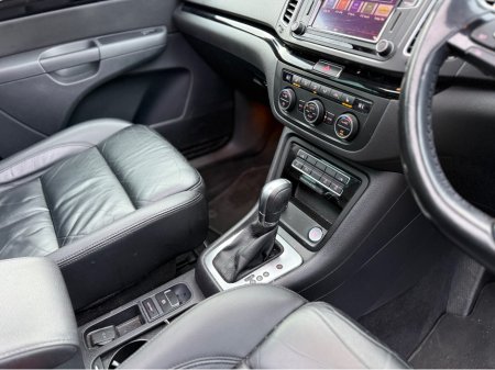 2017 Volkswagen Sharan HIGHLINE BLUEMOTION 2.0 TDI D6F 150HP 5DR A €16,950 thumbnail