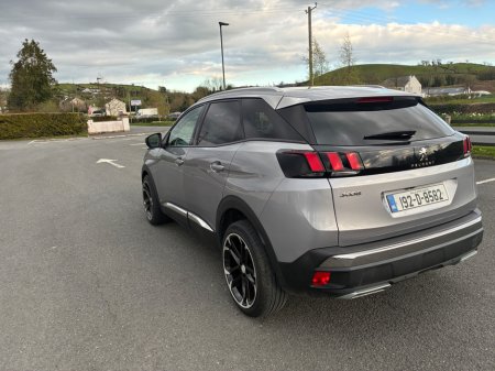 2019 Peugeot 3008 - thumbnail 5