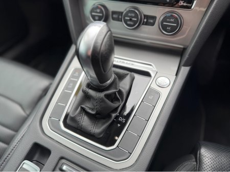 2020 Volkswagen Passat - thumbnail 27