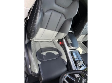 2022 Audi Q8 - thumbnail 8