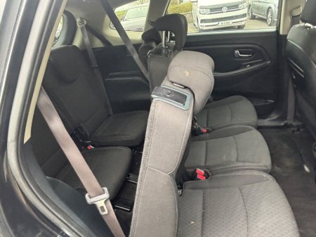 2018 Kia Carens - thumbnail 12