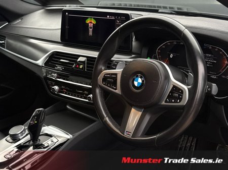 2022 BMW 5 Series - thumbnail 12