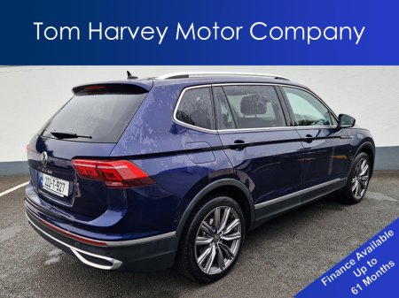 2022 Volkswagen Tiguan Allspace - view 3