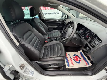 2017 Volkswagen Golf 1.4 TSI 5DR 150HP Highline DSG €16,990 thumbnail