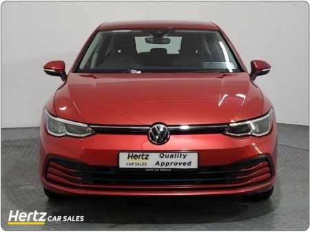 2024 Volkswagen Golf LIFE 110HP Petrol Manual €25,995 thumbnail