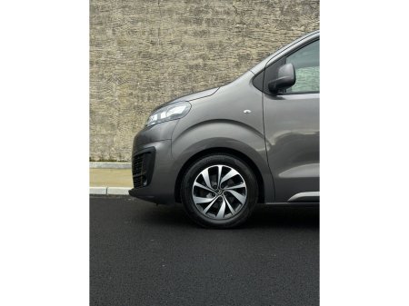 2019 Citroen Dispatch SPACET M FEEL BLUEHDI 115 S& S&S 3DR €21,950 thumbnail